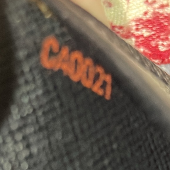 Louis Vuitton Black Leather Passport Cover/Agenda PM - Picture 13 of 15